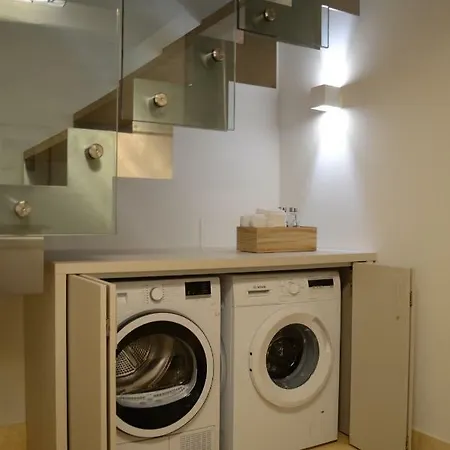 Calle Garzoni Apartment *